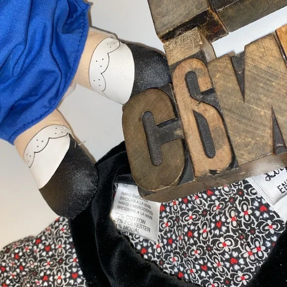 🇬🇧SARAH LOUISE England Tiny Floral Print Hand-Smocked Long Sleeve Dress - Picture 11 of 12